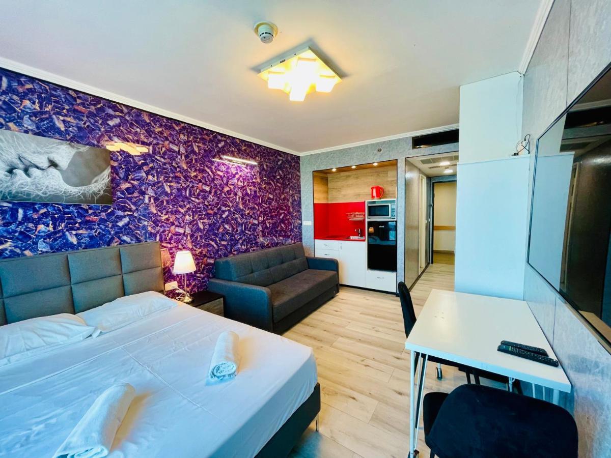 Sea Breeze Apartments Netanya Exterior photo