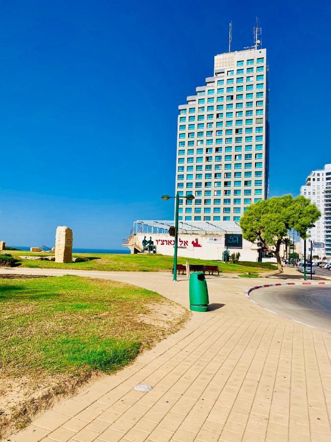 Sea Breeze Apartments Netanya Exterior photo